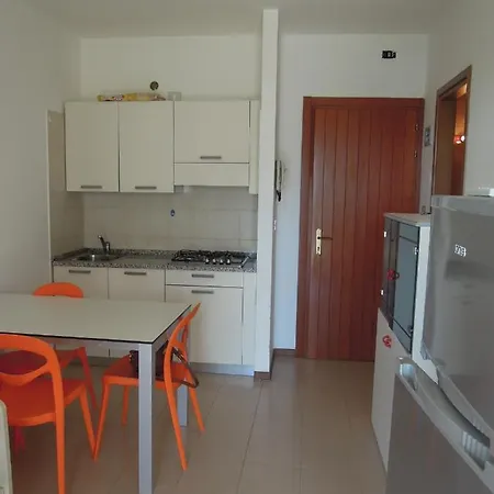 Sea View Flat With Balcony And Pool Appartement