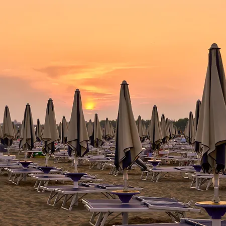Sea View Flat With Balcony And Pool * Bibione